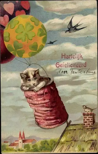Präge Litho Glückwunsch Geburtstag, Katze in einem an Luftballons hängenden Lampion