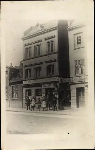 Foto Ak Hamburg, Gasthaus Stadt Kellinghusen, Personen