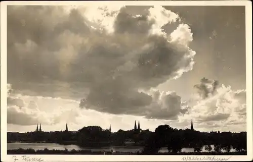 Foto Ak Lübeck in Schleswig Holstein, Die 7 Türme der Stadt