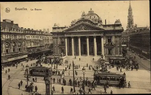 Ak Bruxelles Brüssel, La Bourse, Straßenbahnen