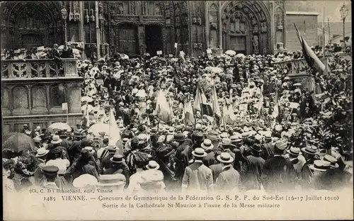 Ak Vienne Isère, Concours de Gymnastique 1910, Sortie de la Cathedrale St. Maurice