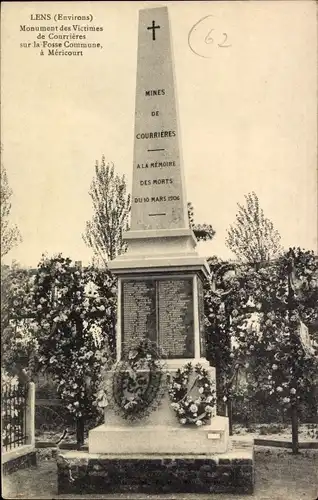 Ak Lens Pas de Calais, Monument des Victimes de Courrieres sur la Fosse Commune a Mericourt