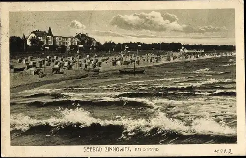 Ak Ostseebad Zinnowitz auf Usedom, am Strand, Wellen, Strandkörbe