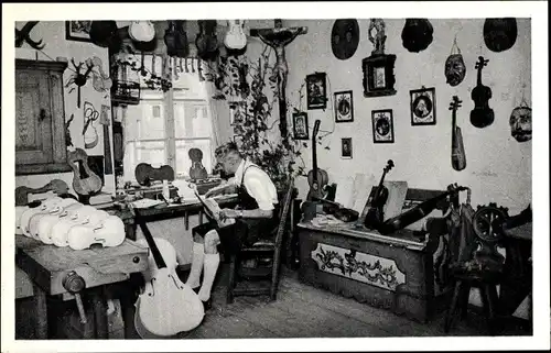 Ak Mittenwald in Oberbayern, Mittenwalder Geigenbauer