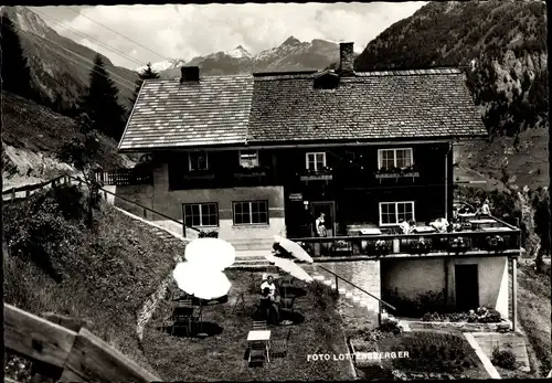 Ak Matrei in Tirol, Strumerhof, Außenansicht, Terrasse