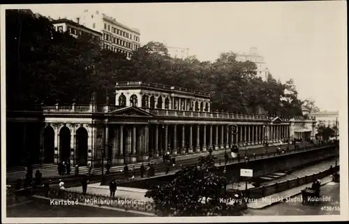 Ak Karlovy Vary Karlsbad Stadt, Mühlbrunnen Kolonnade