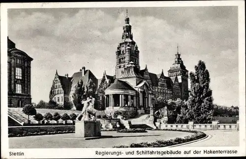 Ak Szczecin Stettin Pommern, Regierungs- und Schifffahrtsgebäude auf der Hakenterrasse