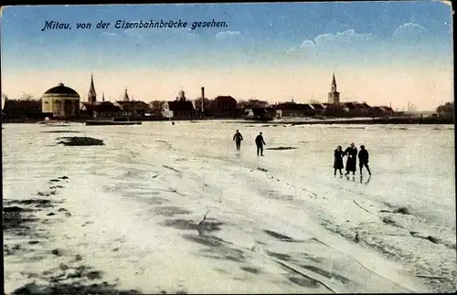 Ak Jelgava Mitau Lettland, Blick von der Eisenbahnbrücke, Winter