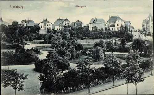 Ak Flensburg in Schleswig Holstein, Partie im Stadtpark