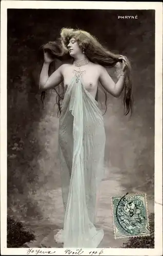 Ak Phryne, Frau mit entblöster Brust