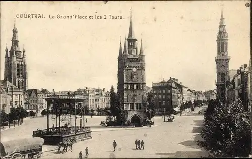 Ak Kortrijk Courtrai Westflandern, La Grand'Place et les 3 Tours