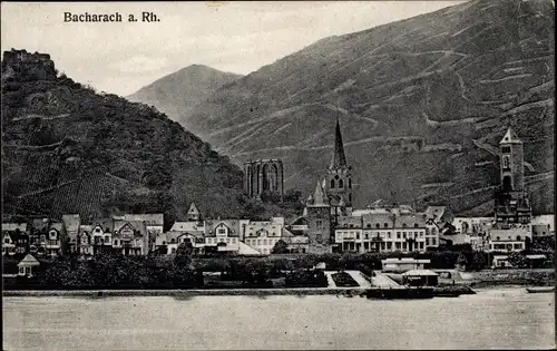 Ak Bacharach am Rhein, Panorama, Kirche