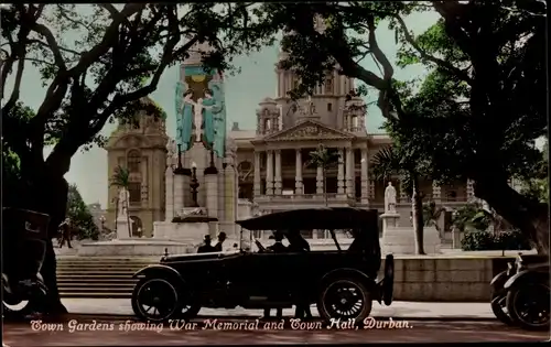 Ak Durban Südafrika, Town Gardens showing War Memorial and Town Mall, Automobil