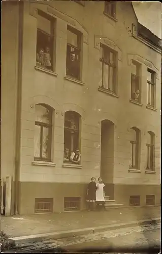 Foto Ak Foche Solingen, Wohnhaus, Bewohner
