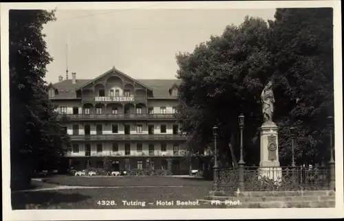 Ak Tutzing am Starnberger See Oberbayern, Hotel Seehof, Denkmal