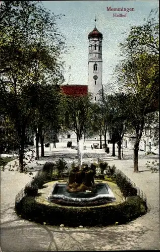 Ak Memmingen in Schwaben, Hallhof, Parkanlage, Kirchturm, Springbrunnen