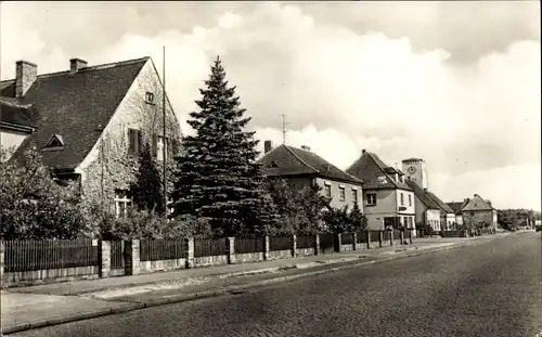 Ak Schwarzheide in der Niederlausitz, West, Ruhländer Straße mit Wasserturm