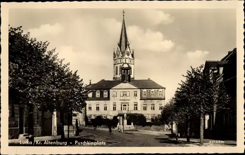Ak Lucka im Kreis Altenburger Land, Puschkinplatz