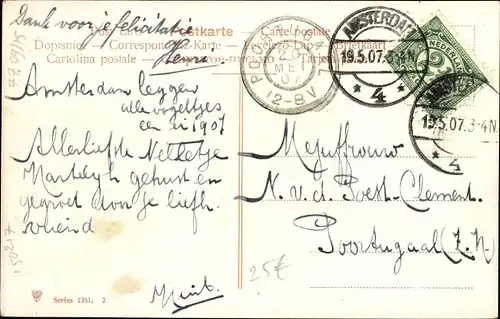 Ak Frauen und Mann in einem Automobil, Chauffeur