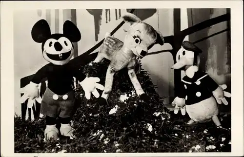 Ak Mickey, Bambi, Donald Duck, Puppenausstellung, Disney
