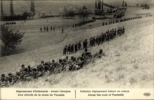 Ak Deploiement d'Infanterie, avant l'attaque, aux abords de la route de Varedde