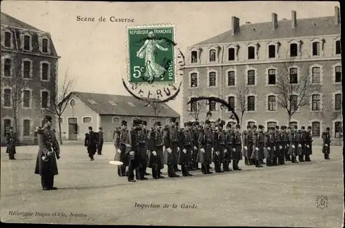 Ak Scene de Caserne, Inspection de la Garde