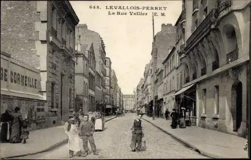 Ak Levallois Perret Hauts de Seine, La Rue Vallier