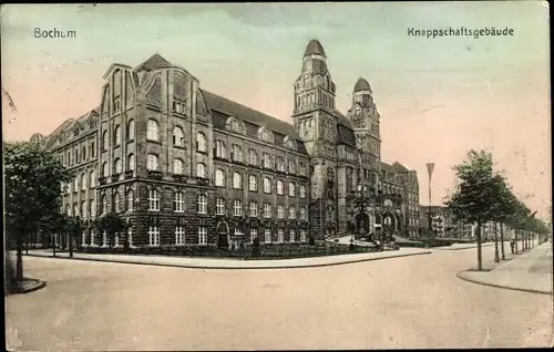 Ak Bochum im Ruhrgebiet, Partie am Knappschaftsgebäude