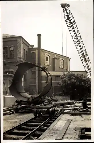 Foto Abbruch des Bassinkondensators der Maschine 3, Entfernung des Abdampfaufnehmers 1935