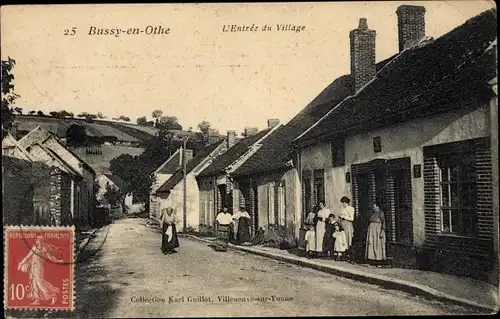 Ak Bussy en Othe Yonne, L'Entrée du Village