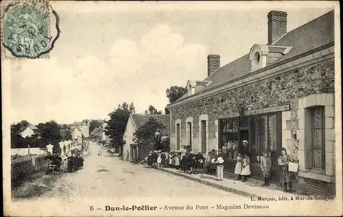 Ak Dun-le-Poëlier Indre, Avenue du Pont, Magasins Devineau