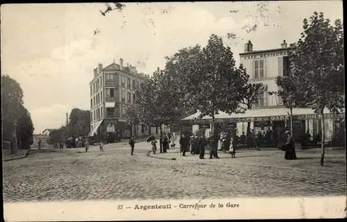Ak Argenteuil Val d'Oise, Carrefour de la Gare, Café