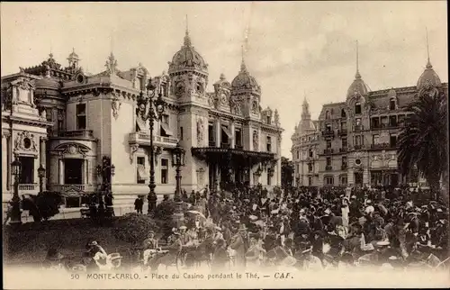 Ak Monte Carlo Monaco, Place du Casino pendant le Thé, Passanten