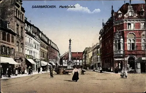 Ak Saarbrücken im Saarland, Marktplatz, Brunnen