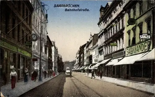 Ak Saarbrücken im Saarland, Bahnhofstraße, Geschäft Salamander