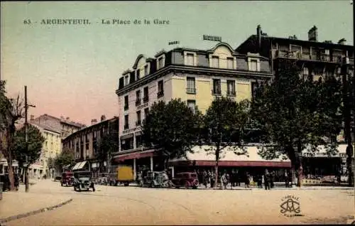 Ak Argenteuil Val d'Oise, La Place de la Gare