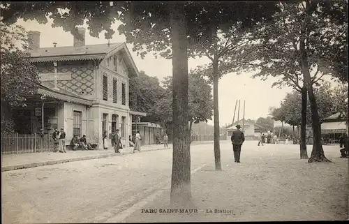 Ak Le Parc de Saint Maur Val de Marne, La Station