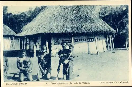 Ak Yalinga Zentralafrikanische Republik, Cases indigenes, Frauen mit Kindern