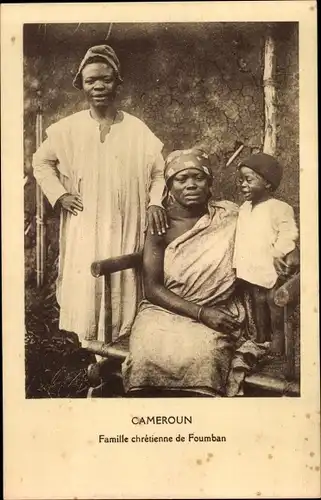 Ak Foumban Kamerun, Famille chrétienne, Afrikanische Familie