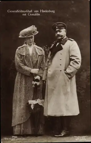 Ak Generalfeldmarschall Paul von Hindenburg mit Gemahlin, Gertrud von Hindenburg, Liersch 7482