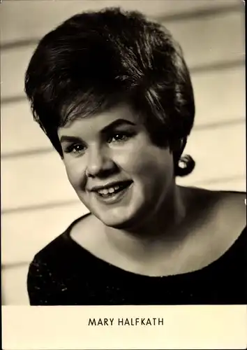 Ak Sängerin Mary Halfkath, Portrait