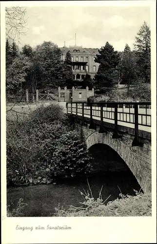 Ak Weilmünster im Taunus Hessen, Kindersanatorium, Eingang, Brücke