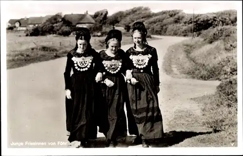 Ak Insel Föhr in Nordfriesland, Junge Friesinnen, Tracht