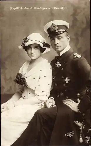 Ak Otto Weddigen, Marineoffizier, Kapitänleutnant, Portrait mit Gemahlin