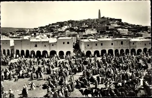 Ak Ghardaia Algerien, Vue generale du Marche et la Ville Haute