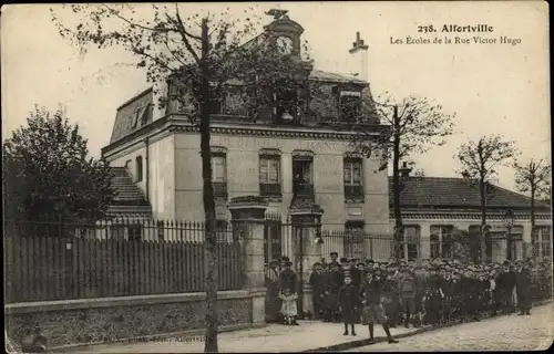 Ak Alfortville Val de Marne, Les Ecoles de la Rue Victor Hugo