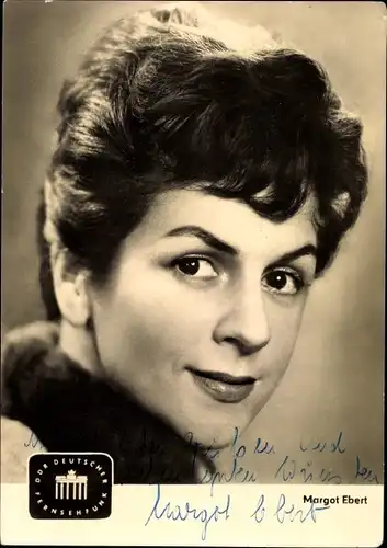 Ak Ansagerin Margot Ebert, DDR Deutscher Fernsehfunk, Portrait, Autogramm