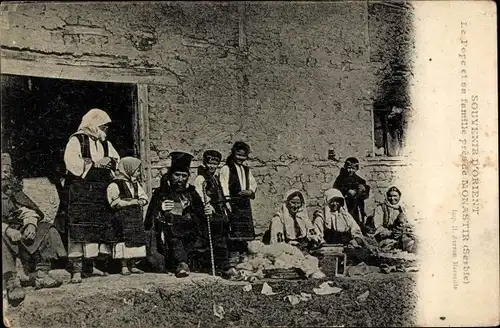 Ak Bitola Monastir Mazedonien, Le Pope et sa famille, Volkstrachten