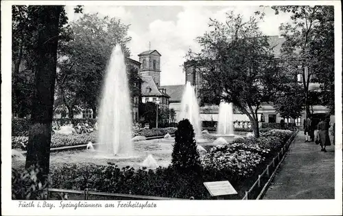 Ak Fürth in Mittelfranken Bayern, Springbrunnen am Freiheitsplatz