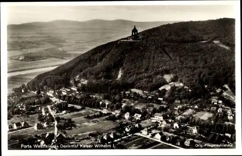 Ak Porta Westfalica, Fliegeraufnahme, Kaiser Wilhelm I. Denkmal